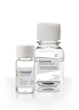 Gelöstes Colcemid in einer 100 ml Flasche und in einer 10 ml Flasche